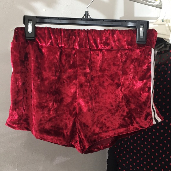 Red Velvet Set (Top and Bottom) - Picture 3 of 3